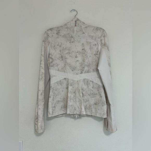 Zella Marble Active Zip-Up Jacket (FREE) - Picture 10 of 13